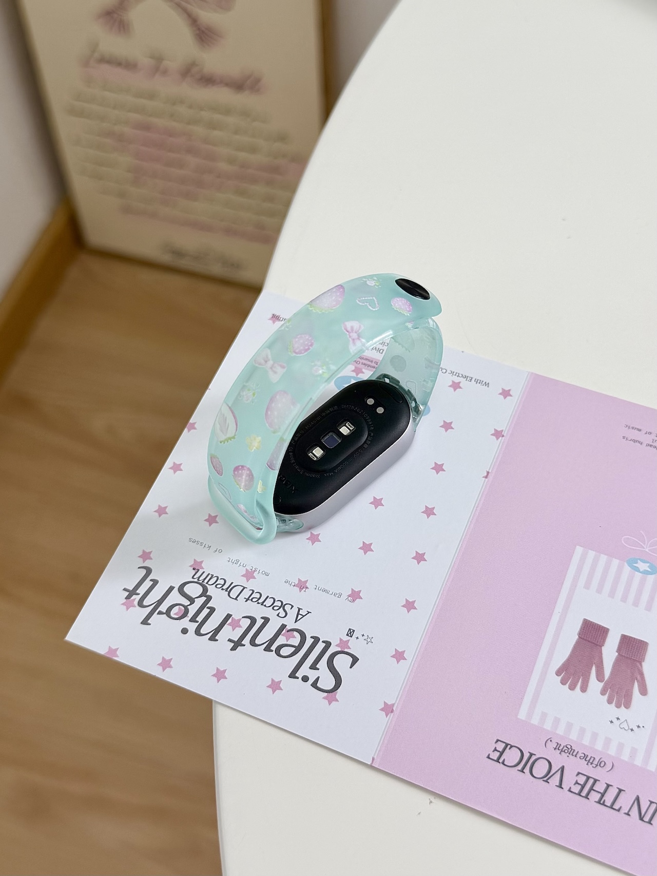 Super Cute Strawberry Bow Prin - Android Smartwatch Accessories 评论和价格