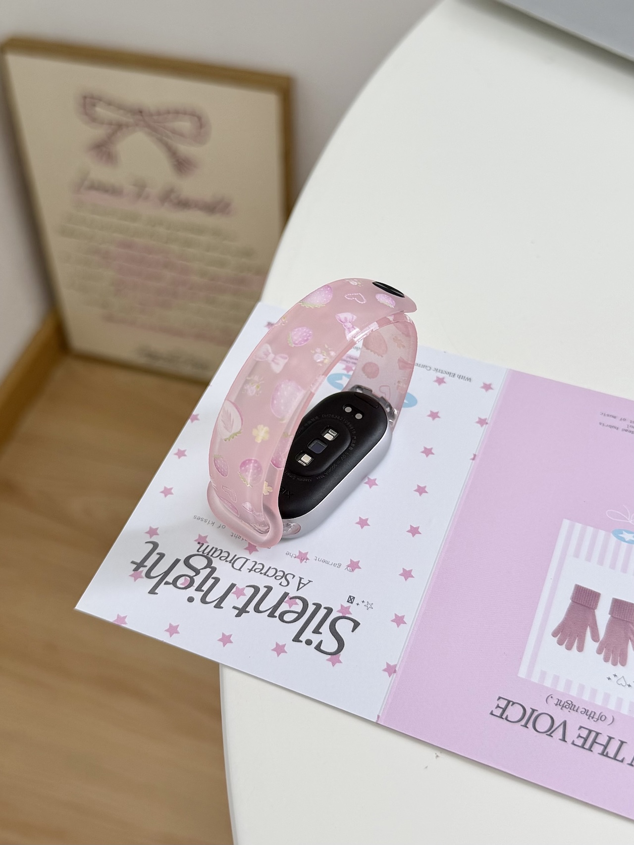 Super Cute Strawberry Bow Prin - Android Smartwatch Accessories 评论和价格